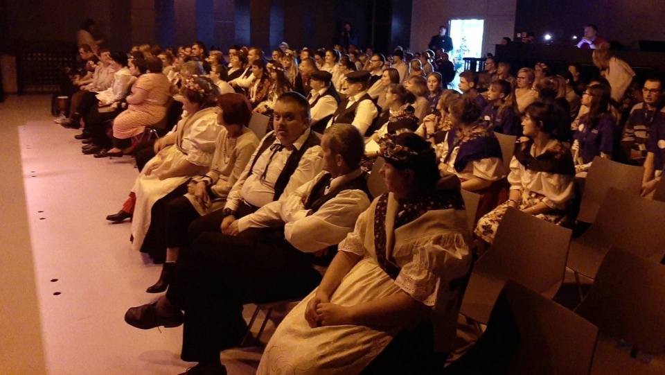 Na scenie NCPP w Opolu zaprezentowało się 150 wykonawców [fot. Mariusz Chałupnik]