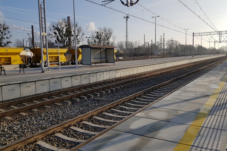 Zmodernizowana stacja kolejowa w Zdzieszowicach [fot. A. Pospiszyl]