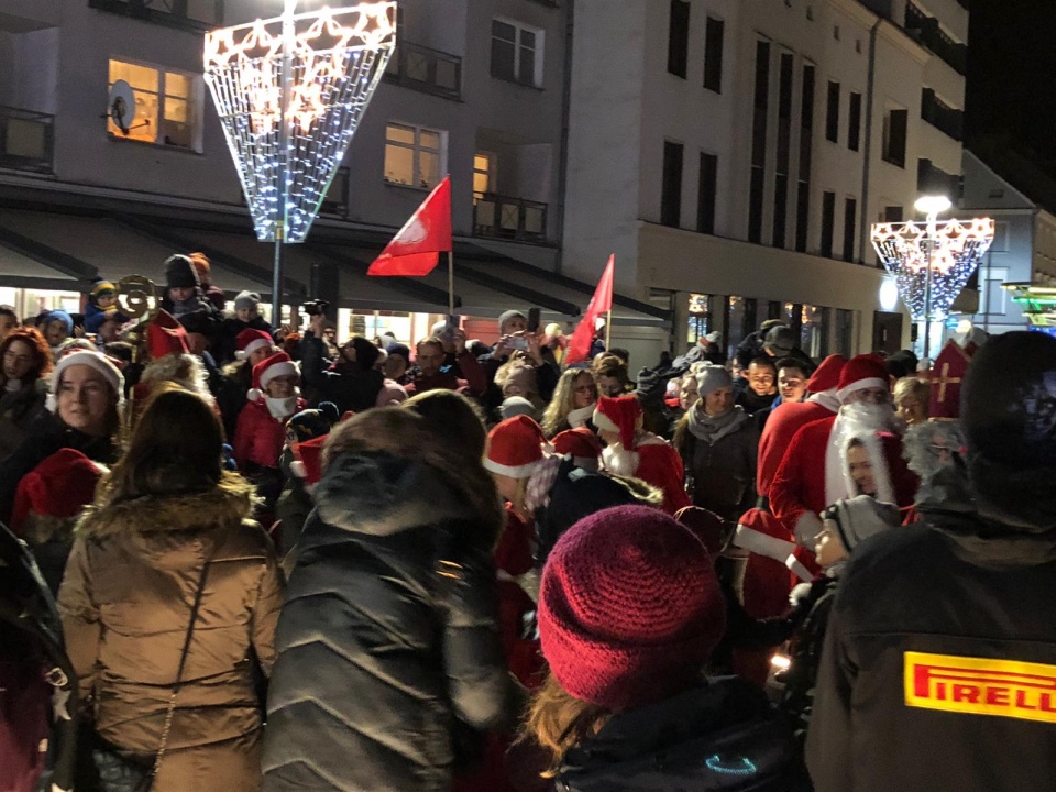 VI Marsz Mikołajów w Opolu [ fot. M. Matuszkiewicz]