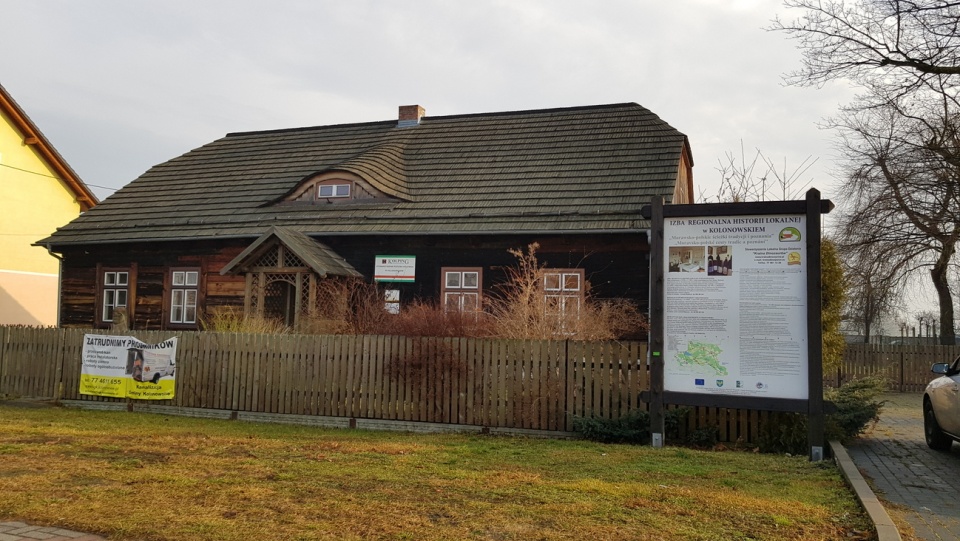 Drewniany dom biura huty w Kolonowskiem [fot. A. Pospiszyl]