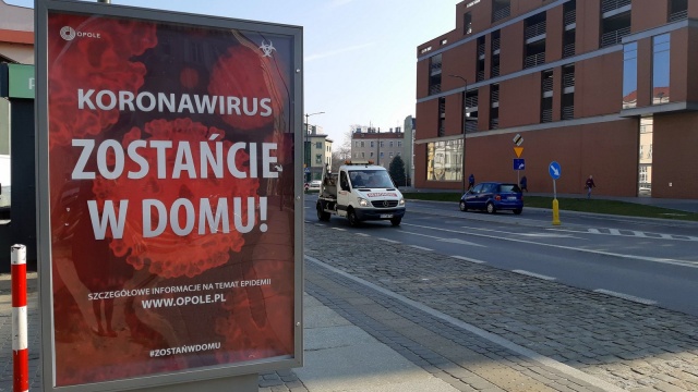 Nie musisz wychodzić - zostań w domu. Opole rozpoczęło kampanię związaną z epidemią koronawirusa