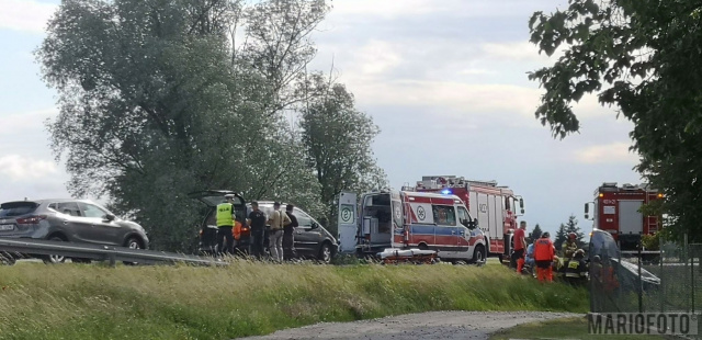 Zderzenie osobówki z dostawczym na obwodnicy Brzegu. 3 osoby zostały ranne [AKTUALIZACJA]
