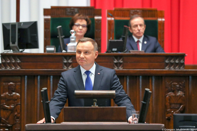 Andrzej Duda ponownie zaprzysiężony na prezydenta. W Sejmie wygłosił orędzie