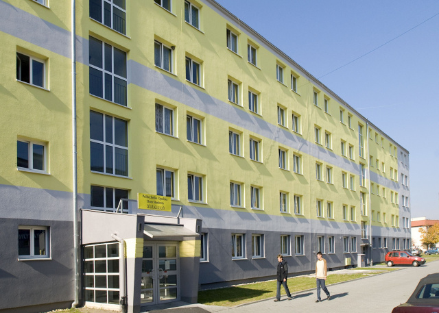Władze Politechniki Opolskiej chcą poprawić komfort życia w akademikach. Do przebudowy potrzeba ministerialnej dotacji