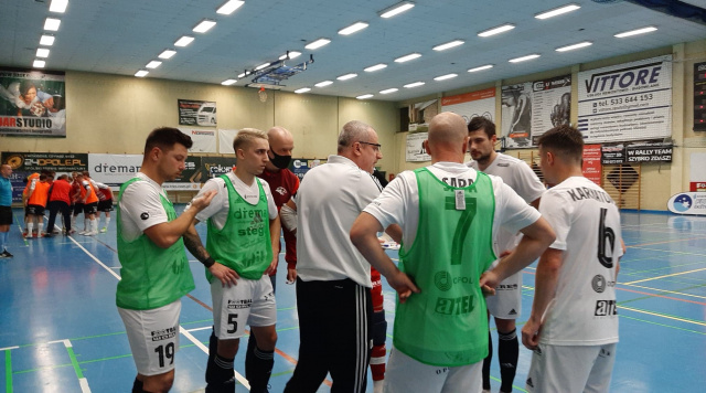 Futsal: Dreman walczył, ale uległ w Pniewach
