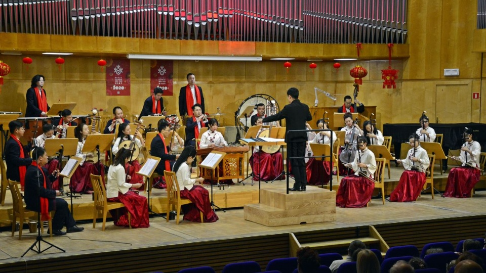 Koncert Gansu Dance Troupe podczas obchodów chińskiego nowego roku [fot. Daniel Klimczak]