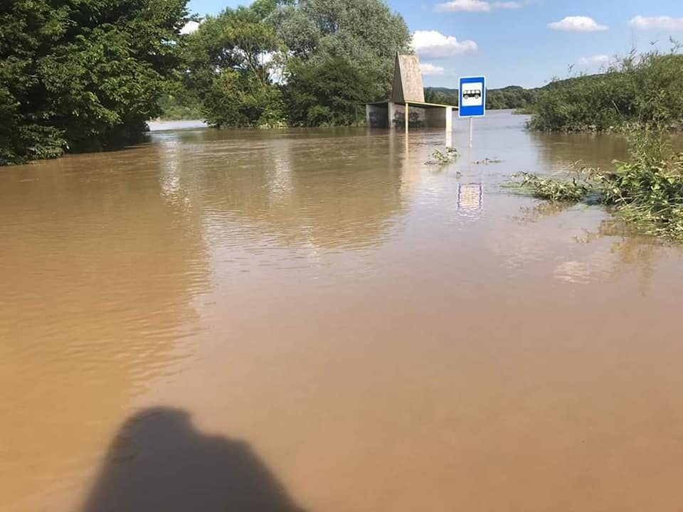 Powódź na Ukrainie [zdj. FB gmina Paczków]