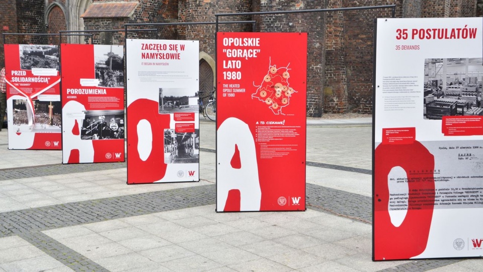 Otwarcie wystawy "Tu rodziła się Solidarność" w Brzegu [fot. Daniel Klimczak]