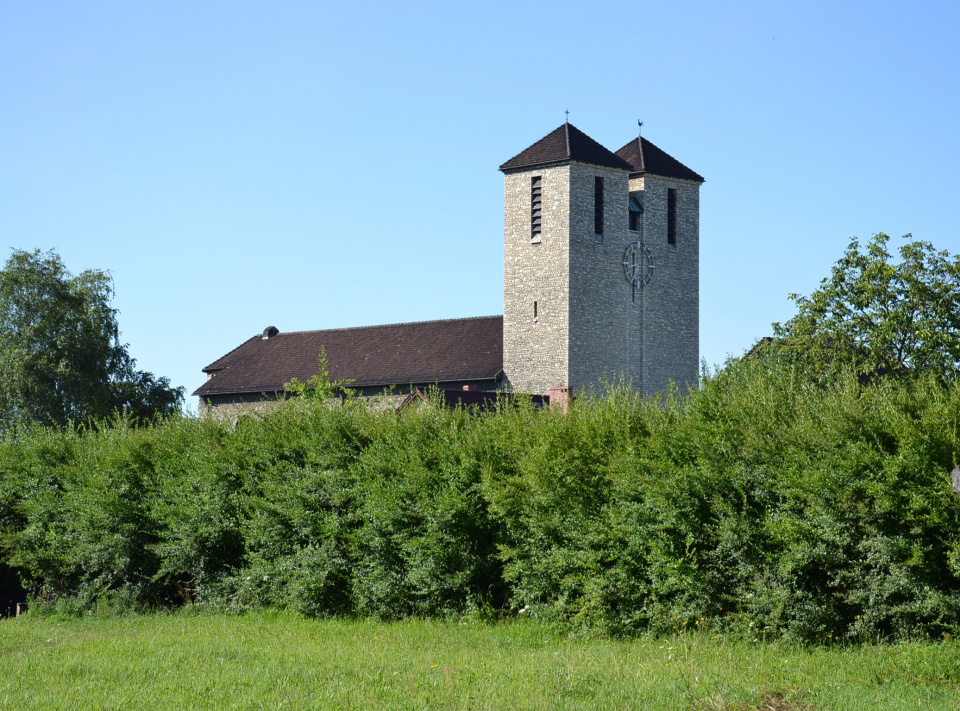 Parafia Świętego Antoniego w Zdzieszowicach [fot. https://pl.wikipedia.org/wiki]