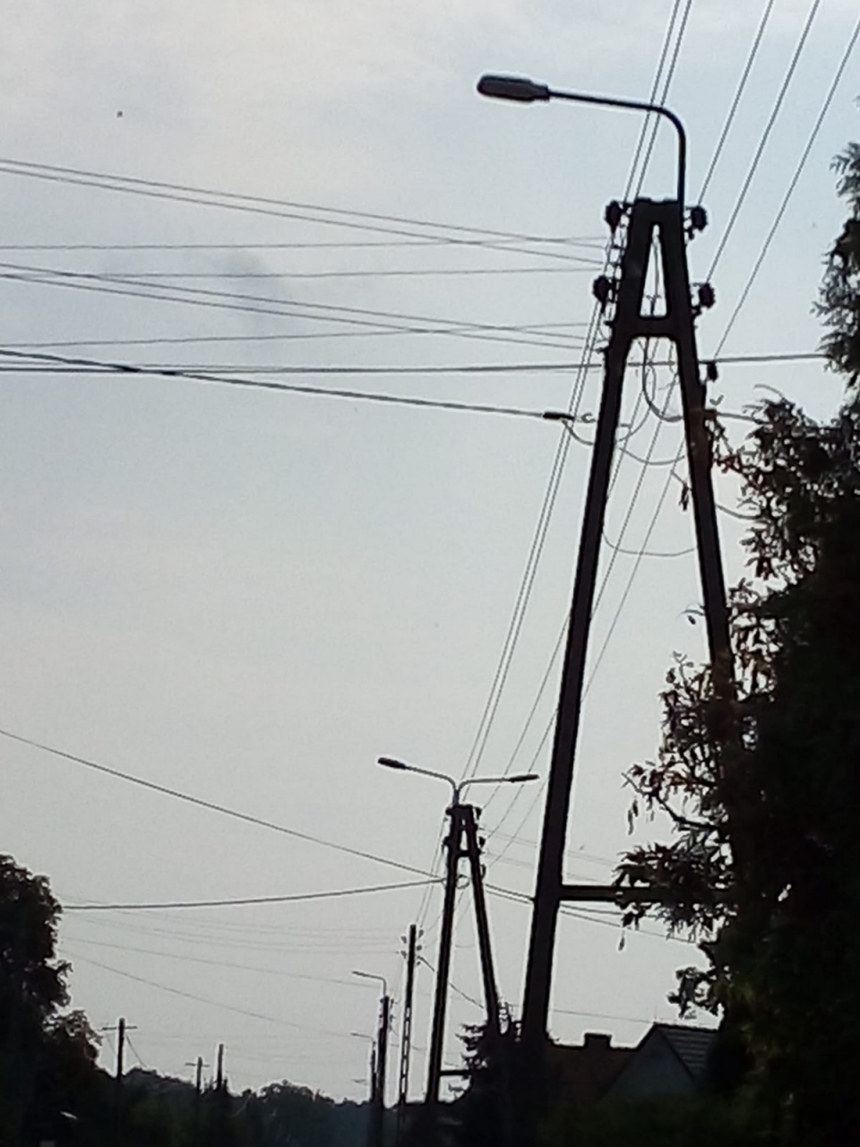 Od lipca mieszkańcy dzielnicy Świerkle walczą o naprawę oświetlenia [fot.archiwum prywatne]