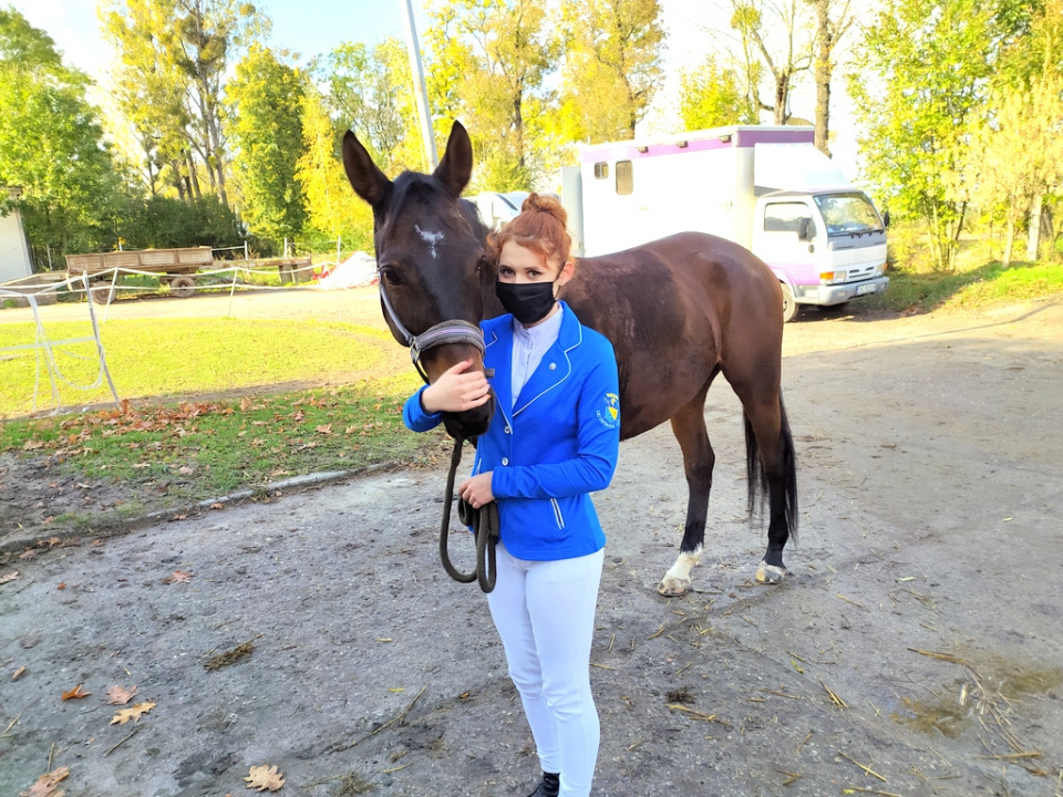 Weronika Klimmer z koniem [fot. Witold Wośtak]