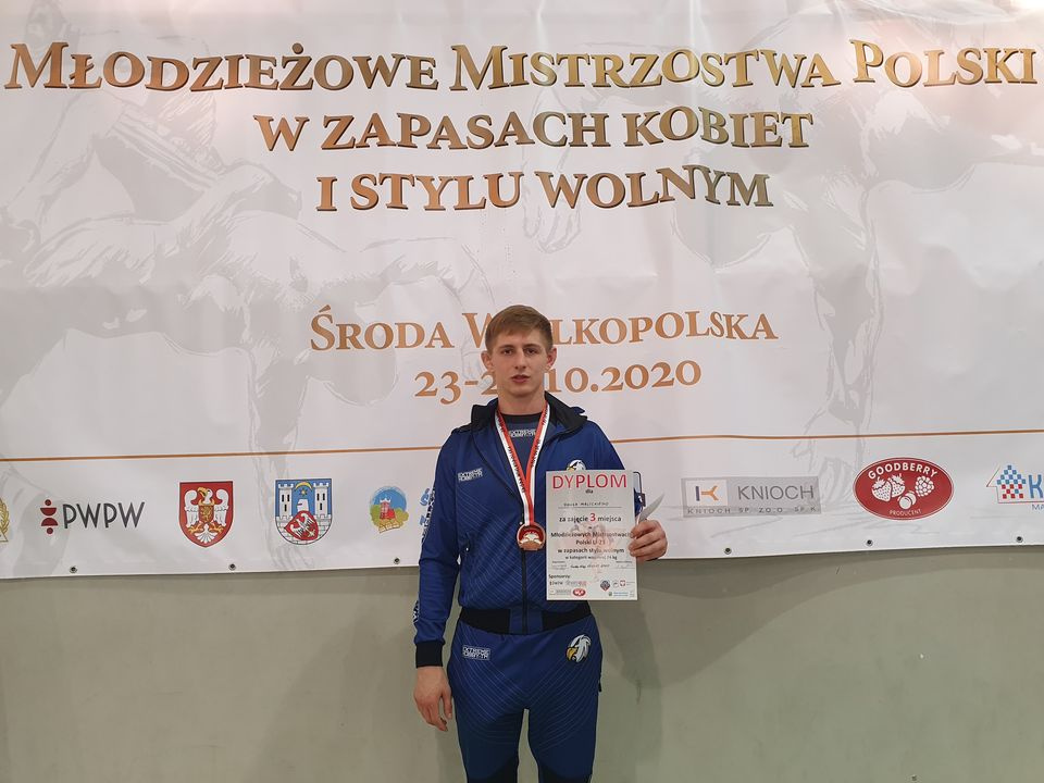 Trzy medale dla Orła Namysłów na młodzieżowych mistrzostwach Polski w zapasach - [fot: archiwum klubu]