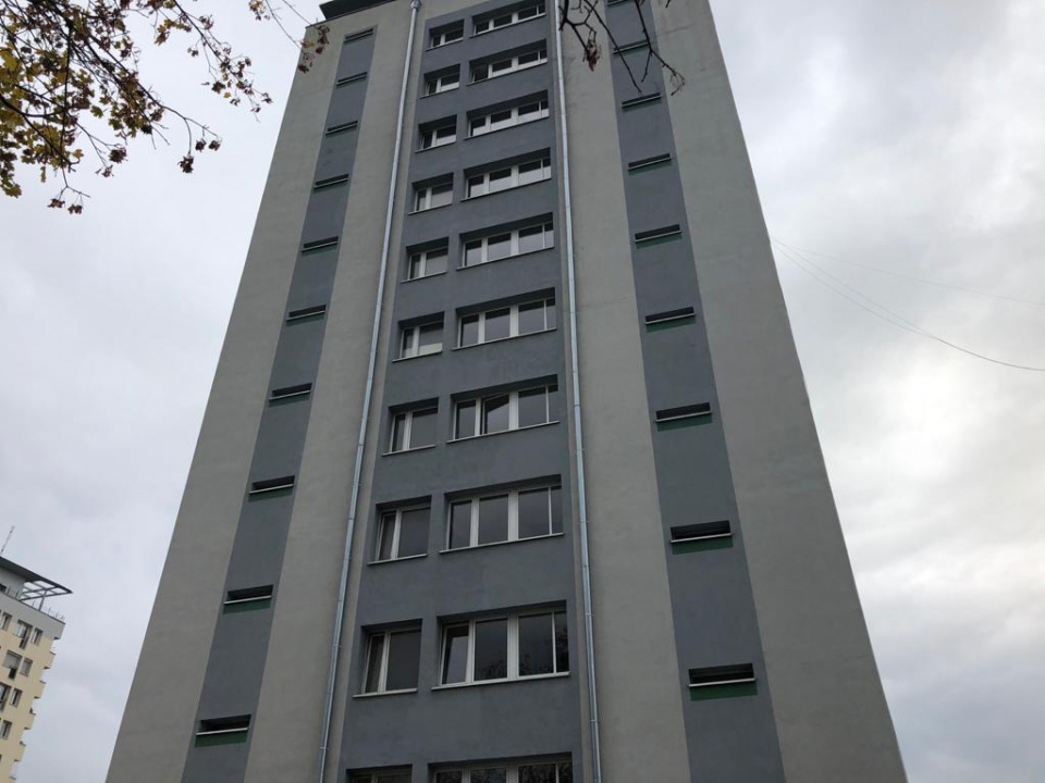Mieszkańcy z Opola żyją w wieżowcu bez windy [fot.M.Matuszkiewicz]