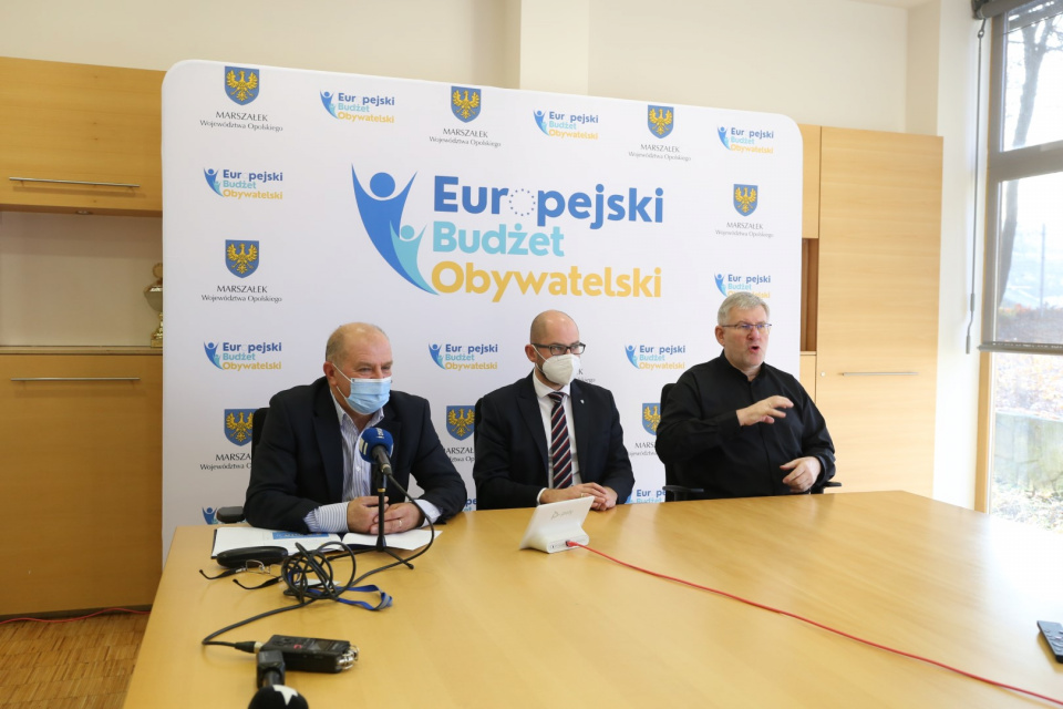 Mieszkańcy Opolskiego, którzy chcą zdobyć nowe kwalifikacje, mogą skorzystać z Europejskiego Budżetu Obywatelskiego [fot.UMWO]