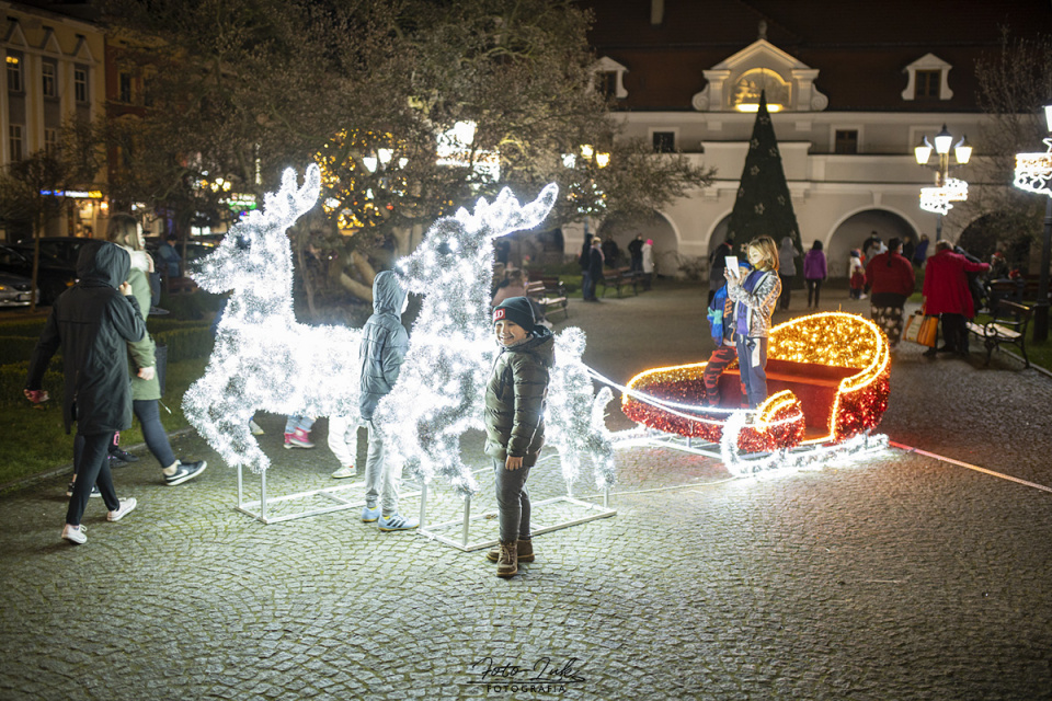 Iluminacja świąteczna w Kluczborku [fot. Foto-Luk]