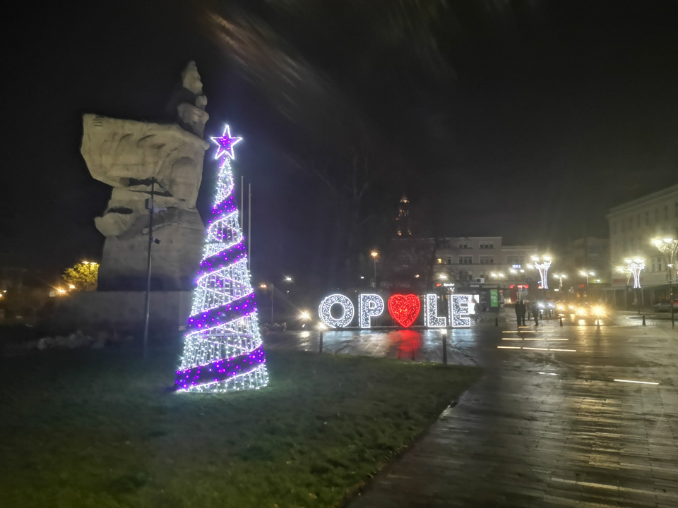 Opole w świątecznej oprawie [fot. M. Śmierciak]