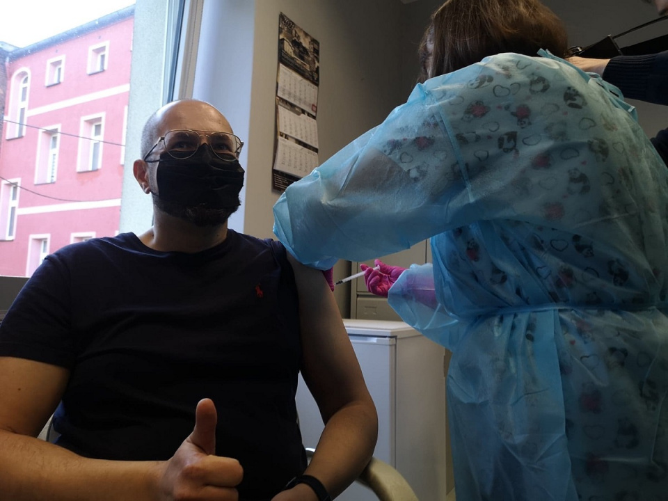 Szczepienie przeciw COVID-19 w szpitalu w Kędzierzynie-Koźlu [fot. Katarzyna Doros