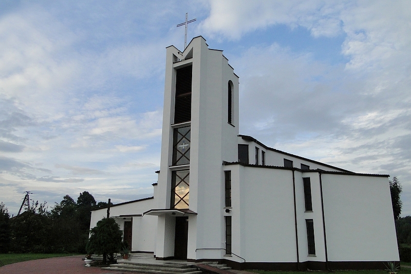 Kościół w Staniszczach Małych [fot. archiwum gminy]