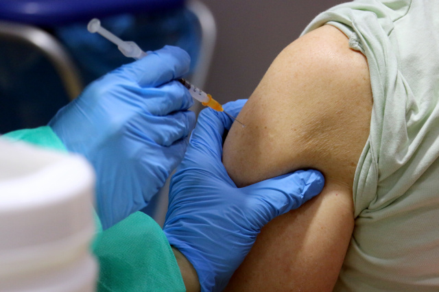 Dzień Ojca. USK w Opolu organizuje akcję szczepień, ale skorzystać może każdy, kto chce