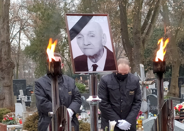 Zasłużony żołnierz AK spoczął na opolskim cmentarzu. Kapitan Jan Zardzewiały miał 103 lata