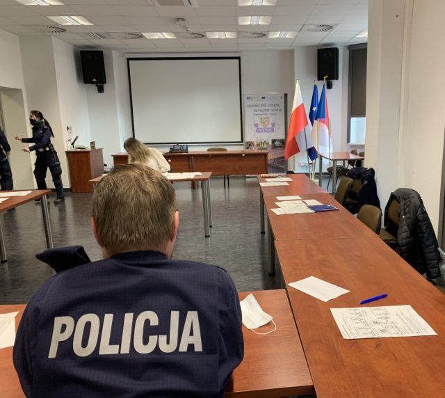 Nyscy policjanci uczą się języka czeskiego, by lepiej pracować