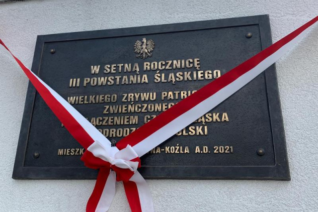 W setną rocznicę walk na Pogorzelcu odsłonięto tablicę poświęconą powstańcom śląskim