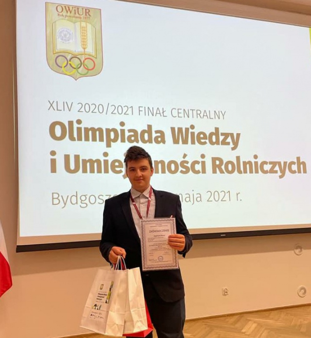 Uczeń głubczyckiego ,,Rolniczaka laureatem ogólnopolskiej olimpiady przedmiotowej