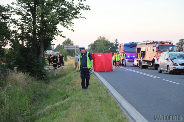 Śmiertelny wypadek w Ligocie Prószkowskiej. Osobówka zderzyła się z motorowerem