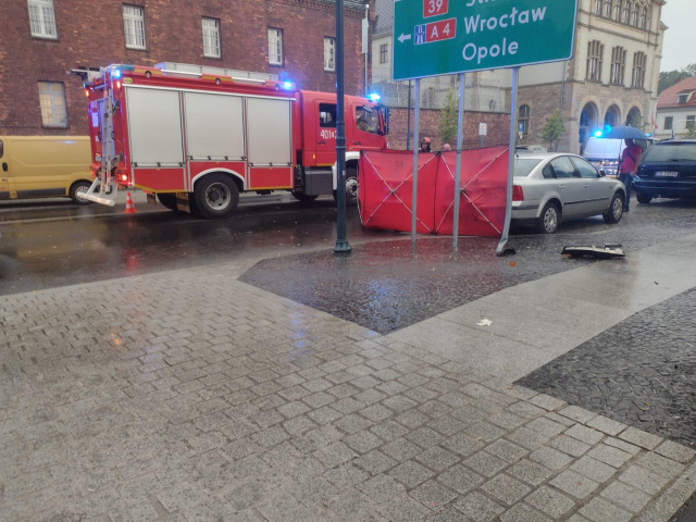 Śmiertelny wypadek w Brzegu. Nie żyje motocyklista