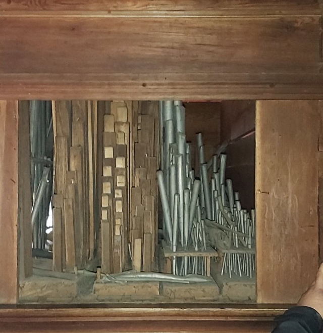 Owady już nie będą niszczyć zabytkowych organów drewnianego kościoła w Rożnowie. Jest dotacja konserwatora zabytków