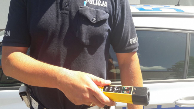 Brzeska policja ma nową broń do walki z pijanymi kierowcami. To efekt współpracy z gminą Lubsza