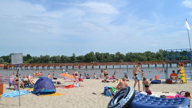 Kąpielisko w Lewinie Brzeskim zamknięte do odwołania. W wodzie wykryto zanieczyszczenie mikrobiologiczne