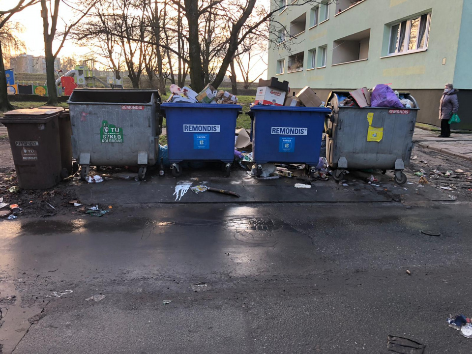 Od kilku miesięcy w centrum Opola trwa walka ze śmieciami [fot.M.Matuszkiewicz]