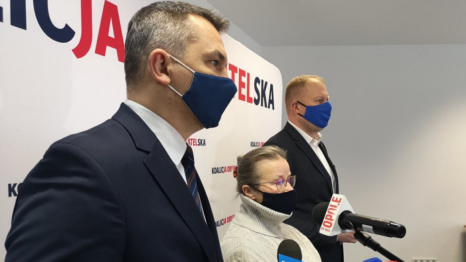 Parlamentarzyści Koalicji Obywatelskiej proponują ustawę kompensacyjną dla polskich przedsiębiorców za straty w pandemii [fot. Katarzyna Doros]