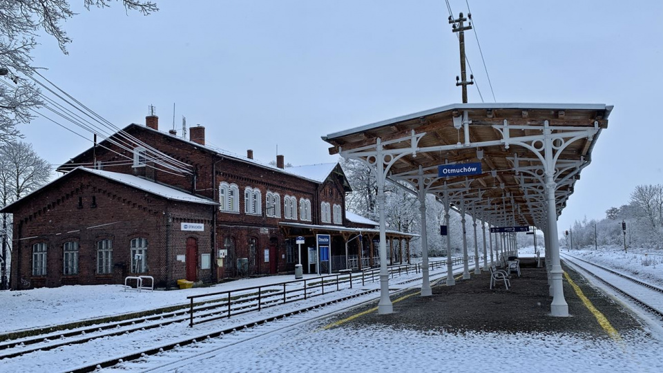 Stacja kolejowa w Otmuchowie [fot. Daniel Klimczak]