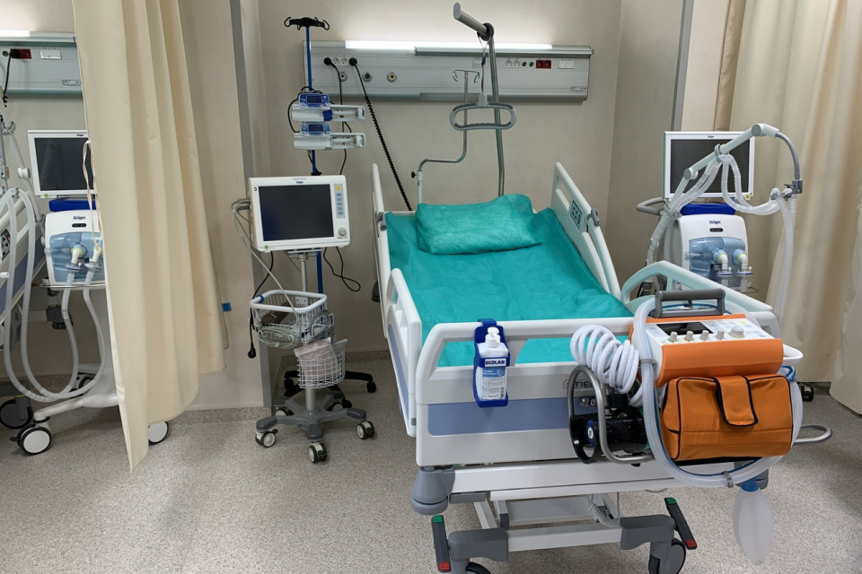 Szpital w Kędzierzynie-Koźlu ma dwa nowe bloki operacyjne i salę wybudzeniową [fot. A. Pospiszyl]