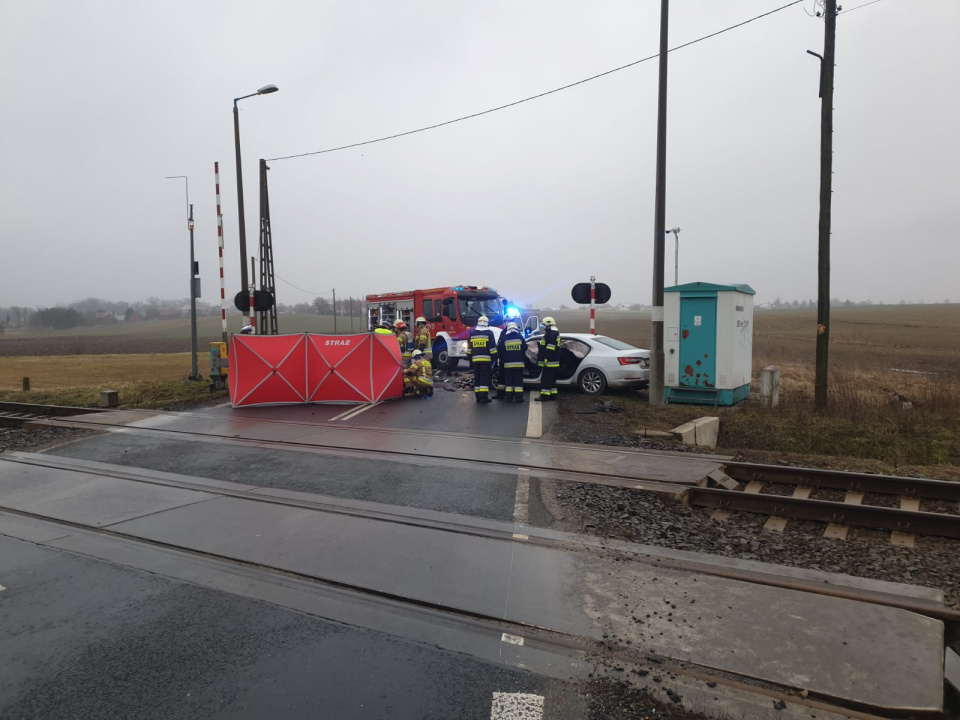 wypadek w Większycach foto: PSP Kędzierzyn-Koźle