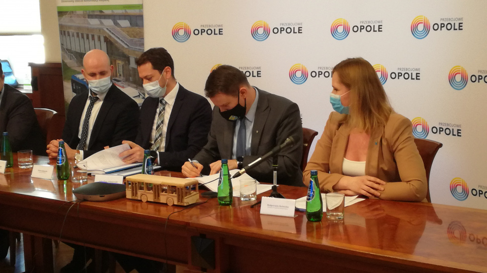 Podpisano umowę na dostarczenie elektrycznych autobusów do Opola [fot.P.Wójtowicz]