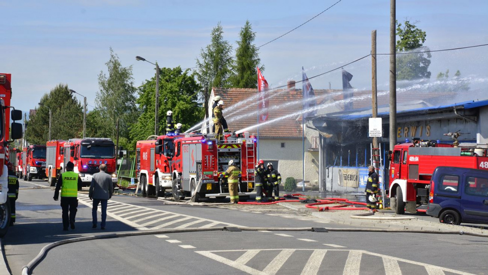 Pożar warsztatu w Lubrzy [fot. Daniel Klimczak]
