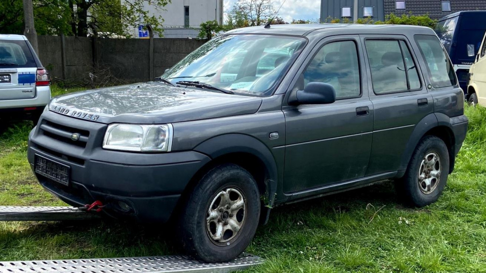 Brzeski WOPR otrzymał od policji terenowy samochód, teraz szuka pieniędzy na jego doposażenie [fot. WOPR Brzeg]