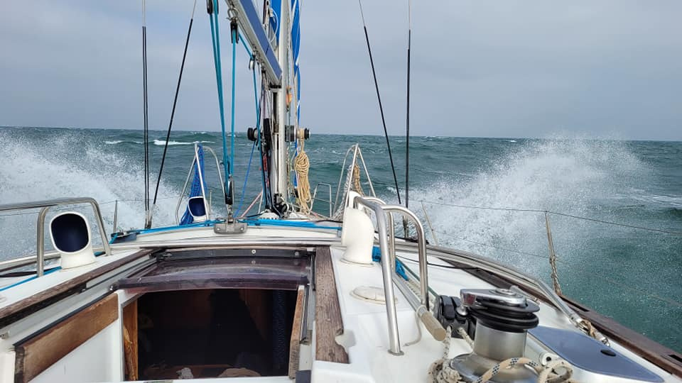 Ostatni etap rejsu opolskiej załogi na podkładzie jachtu Sun Odyssey 44 Magic - s/y Caipirinha [fot.facebook.com/ryszard.sobieszczanski]