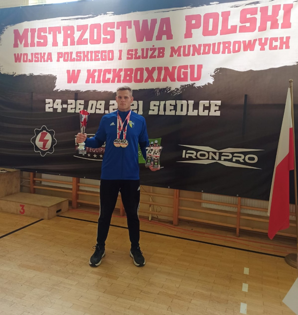 Bartosz Słodkowski - mistrzem Polski Wojska Polskiego i Służb Mundurowych w kickboxingu - [fot: archiwum zawodnika]