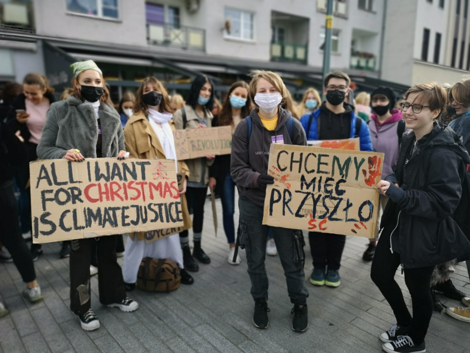 Młodzieżowy Strajk Klimatyczny w Opolu [fot. Katarzyna Doros]