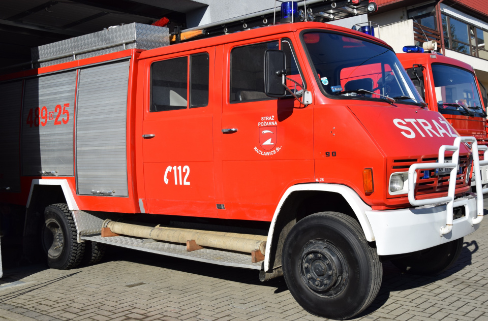 Wysłużony steyer, którego niebawem zastąpi nowy wóz strażacki - [fot: gmina Głogówek] b