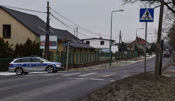 "Drogi" manewr na drodze zaliczył młody kierowca w Oleśnie [fot. policja]