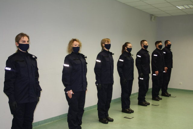 Opolski garnizon policji ma 20 nowych funkcjonariuszek i funkcjonariuszy