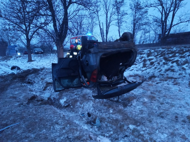 Wypadek w Chróścinie koło Grodkowa na DW 401. Jedna osoba poszkodowana