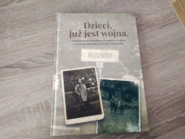 Seniorzy z gminy Rudniki opowiedzieli o swoich wspomnieniach z września 1939 roku. Prawie 40 relacji trafiło do książki