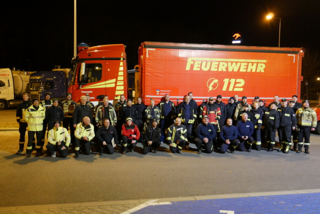 Niemieccy strażacy z pomocą Ukrainie. Szczodrość można liczyć załadowanymi ciężarówkami