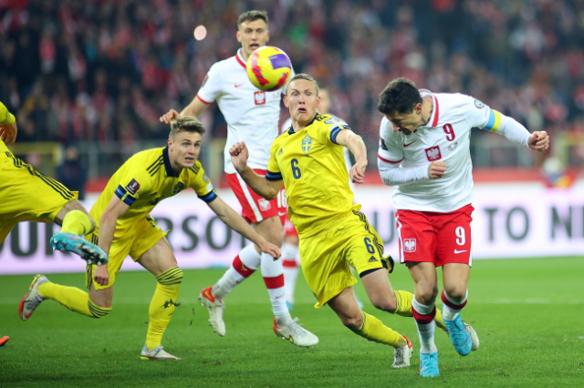 Polscy piłkarze awansowali do mistrzostw świata w Katarze po wygranej w barażu ze Szwecją 2:0 [ZDJĘCIA]